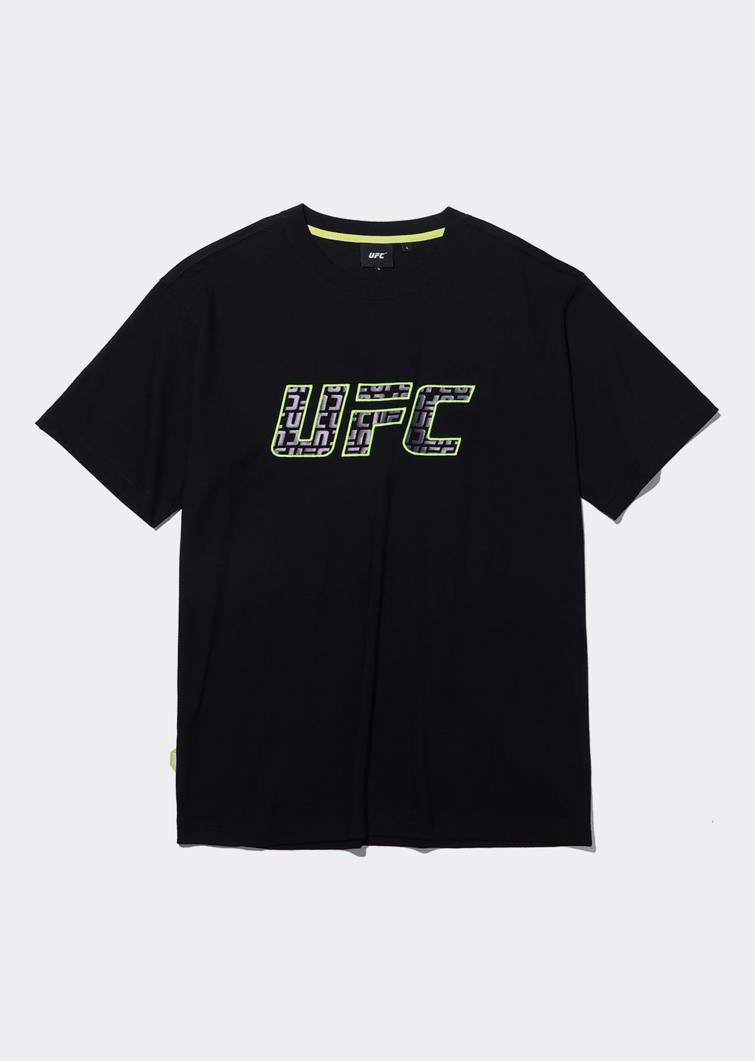 UFC 로고 모노그램 릴렉스핏 반팔 티셔츠  블랙 U2SSU2309BK